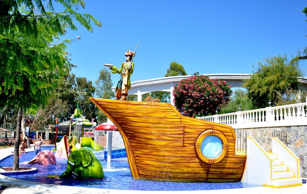 Tusan Beach Resort Kusadasi Bagian luar foto